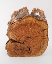 Load image into Gallery viewer, Olive Wood Nativity Set - Cave 010
