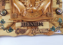 Load image into Gallery viewer, Olive wood Last Supper wall Plaque
